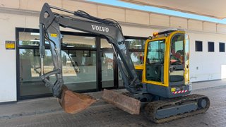 EXCAVADORA VOLVO ECR58