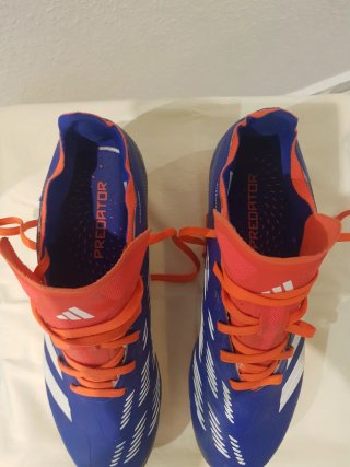 Zapatillas Adidas Futbol. Buen estado. Azul Naranj
