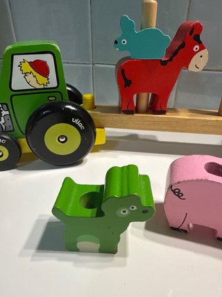 Tractor de madera con animales +9m