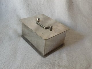 Caja de caudales metálica con llave