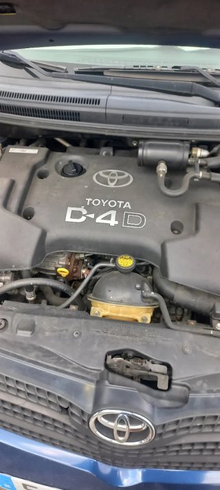Toyota Verso 2004