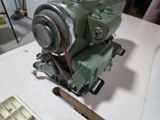 Máquina de coser Refrey 427