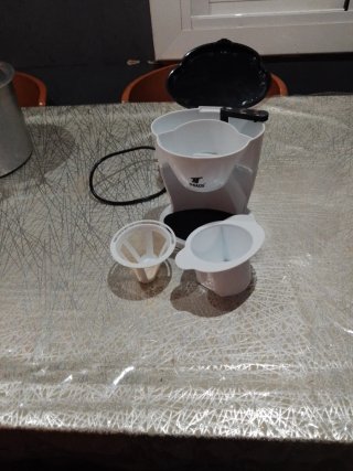 Cafetera THULOS Blanca