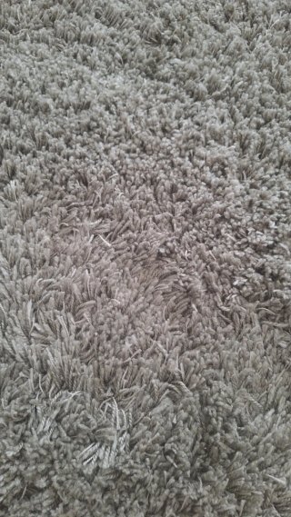 Alfombra gris de poliéster