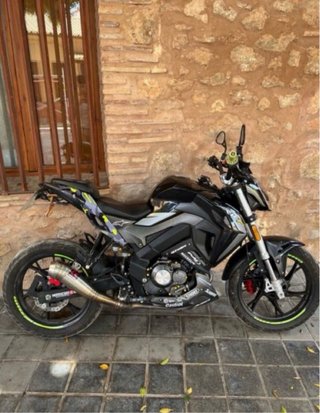Keeway RKF 125cc Negra