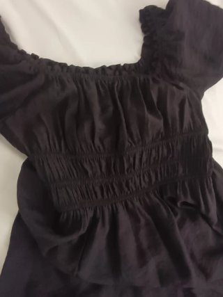 Pack 4 prendas.Dos camisas.Vestido y Pantalón.