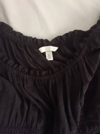 Pack 4 prendas.Dos camisas.Vestido y Pantalón.