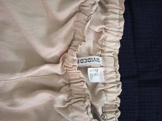 Pack 4 prendas.Dos camisas.Vestido y Pantalón.