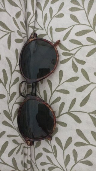 Gafas de sol tortuga y negras Vintage