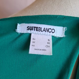 Vestido verde esmeralda fluido Suiteblanco