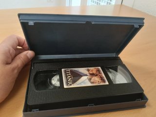 Titanic VHS Película Romance Español coleccionista
