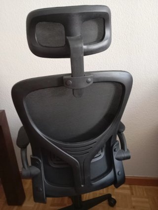 Silla ergonómica de oficina negra