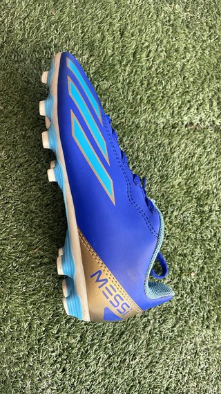 Zapatillas Adidas Messi Futbol Azul y Dorado