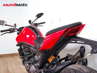 DUCATI MONSTER 937