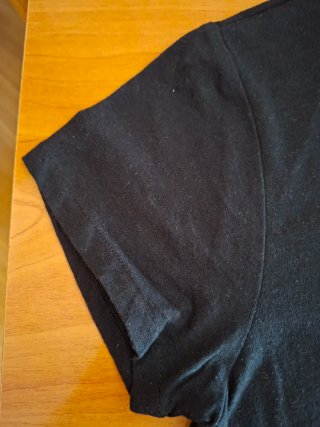 Camiseta Zara manga corta negra