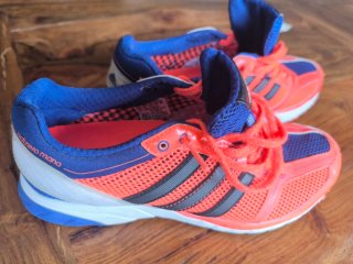 Zapatillas rápidas Adidas adizero mana 7. Talla 40