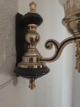 2 Apliques  de pared dorado y negro