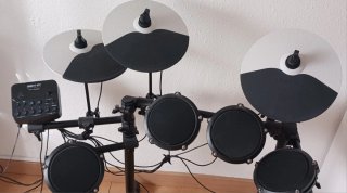 Batería Electrónica Alesis Debut Kit Mesh