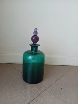 Vaso decorativo in vetro verde e viola
