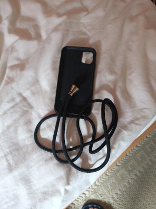 Custodia iPhone 11 con cordino nero