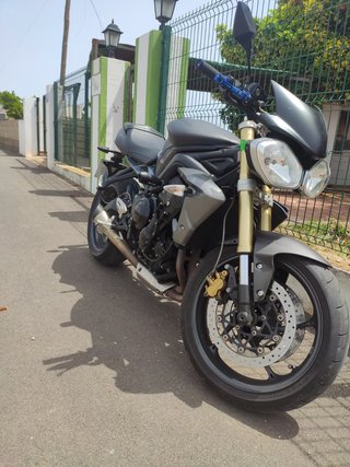 Triumph Street triple 675 ABS 2014 95cv (A2)