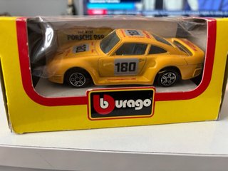 Bburago Porsche 959 1/43 Giallo