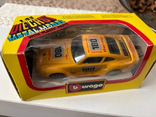Bburago Porsche 959 1/43 Giallo
