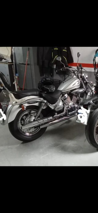 Suzuki Intruder VL 250cc Moto