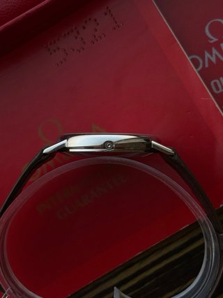 Omega De Ville Quartz Plata y Marrón