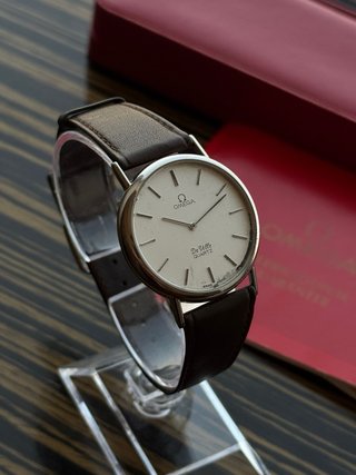 Omega De Ville Quartz Plata y Marrón