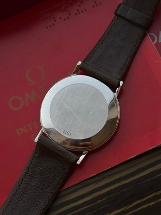 Omega De Ville Quartz Plata y Marrón
