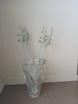 Vaso di vetro trasparente