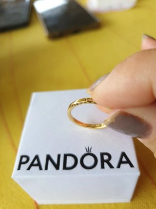 Anillo Pandora Oro Rosa y Piedras Rosas t.54