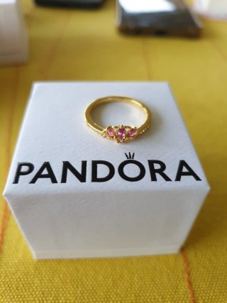 Anillo Pandora Oro Rosa y Piedras Rosas t.54