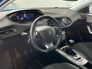 Peugeot 308 5P Allure Puretech 130 S&S MAN