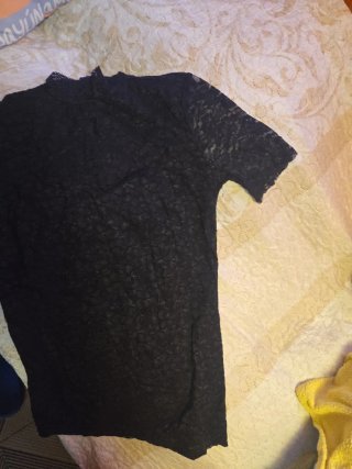 Blusa negra encaje cuello alto
