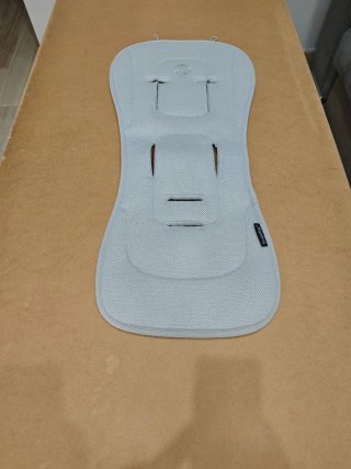 Colchoneta integral reversible Bugaboo Misty Grey