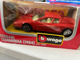 Bburago Ferrari Testarossa 1/43