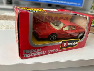 Bburago Ferrari Testarossa 1/43