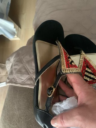 Sandalias de  Piel con Adornos