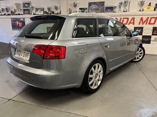 Audi A4 2.0 TDi 140 c.v Aut. S-Line