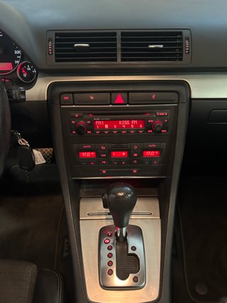 Audi A4 2.0 TDi 140 c.v Aut. S-Line