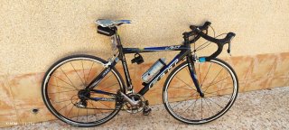 Bicicleta de carretera Felt carbono