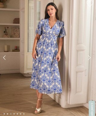 Vestido largo azul y blanco floral