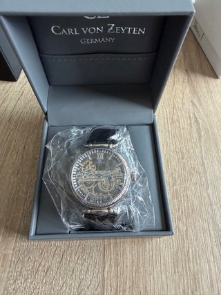 Reloj Heritor y Carl von Zeyten
