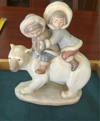 Figura Lladro Niños Oso Polar
