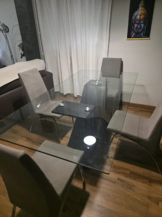 Mesa de comedor cristal y 6 sillas