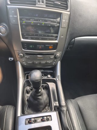 Lexus IS 2011