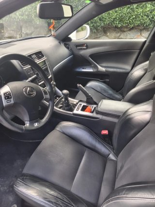 Lexus IS 2011