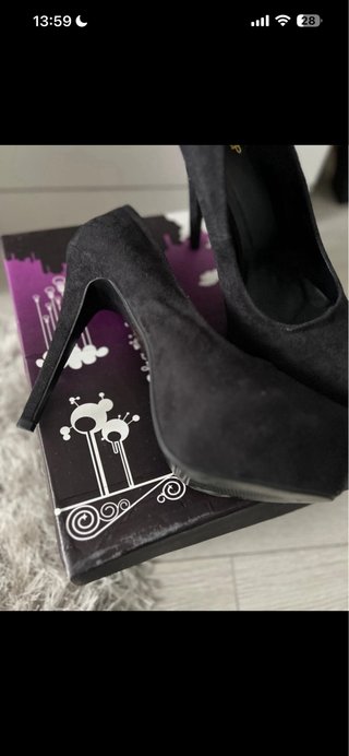 Zapatos negros tacón Peep toe